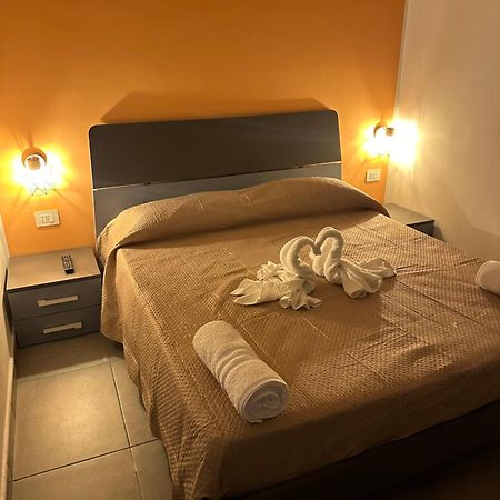 Nathouse Apartman Villafranca Tirrena Kültér fotó