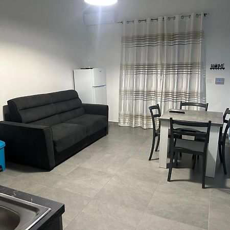 Nathouse Apartman Villafranca Tirrena Kültér fotó
