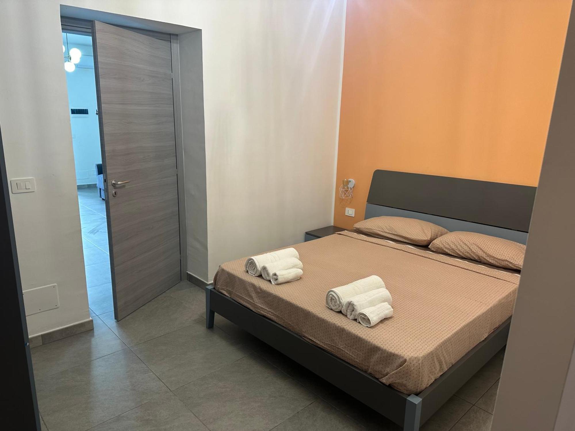 Nathouse Apartman Villafranca Tirrena Kültér fotó