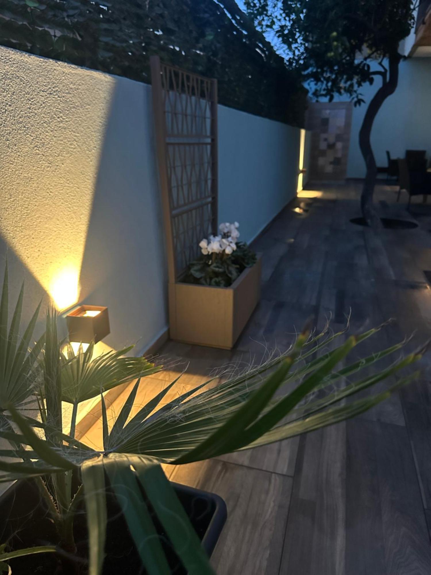 Nathouse Apartman Villafranca Tirrena Kültér fotó